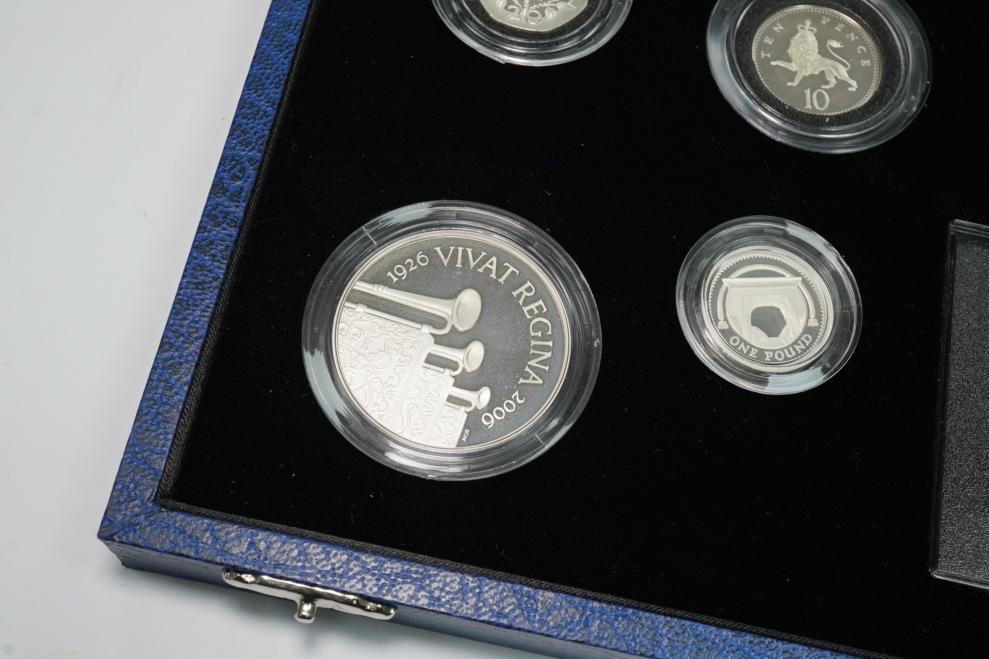 Royal Mint, UK coins, the Queen‘s 80th Birthday collection proof silver set of thirteen coins, crown to one penny and Maundy 1p to 4p